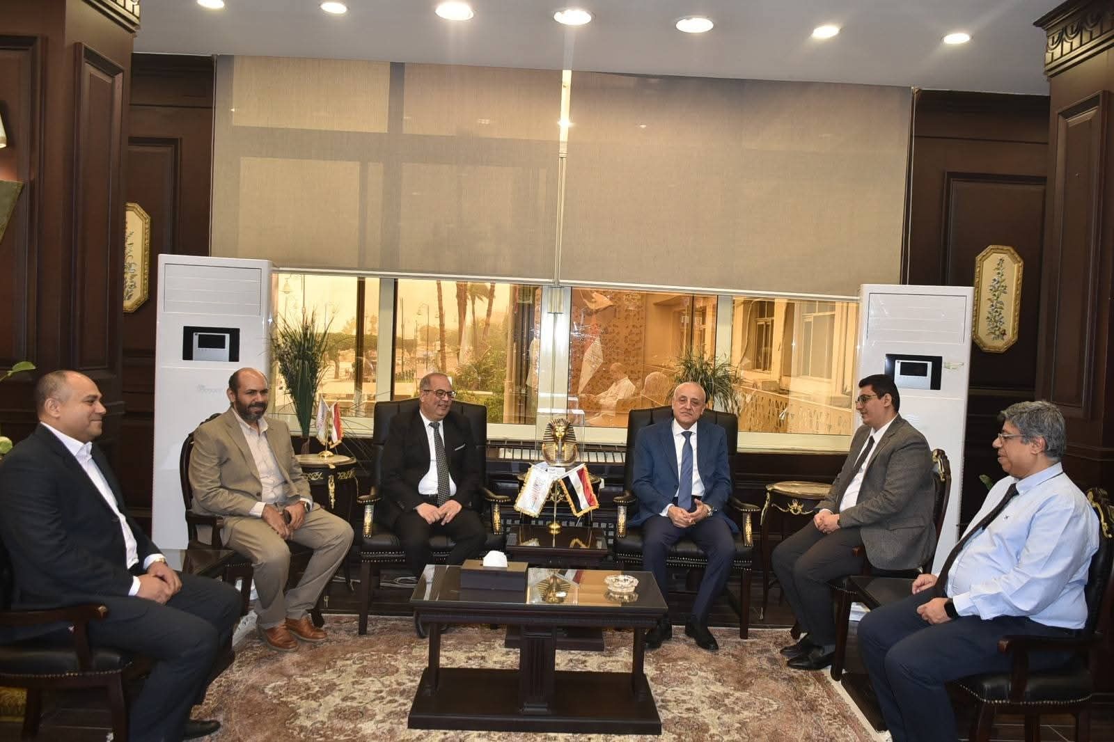 وفد الإنجيليين يقدم التهنئة لمحافظ الأقصر بمناسبة عيد الفطر المبارك