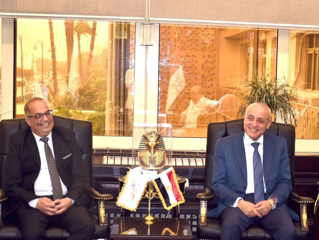 fb_img_17739137550034578169872185862110-1024x770 وفد الإنجيليين يقدم التهنئة لمحافظ الأقصر بمناسبة عيد الفطر المبارك