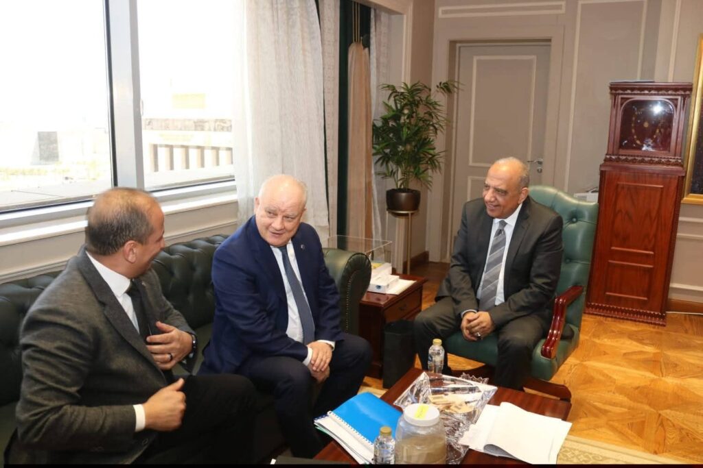 fb_img_17743569908406275040560913887144-1024x683 وزير الكهرباء والطاقة المتجددة يجتمع بالنائب الأول لمدير عام المؤسسة الحكومية الروسية للطاقة الذرية "روسآتوم" ورئيس شركة "آتوم ستروى إكسبورت" القائمة على تنفيذ مشروع المحطة النووية بالضبعة