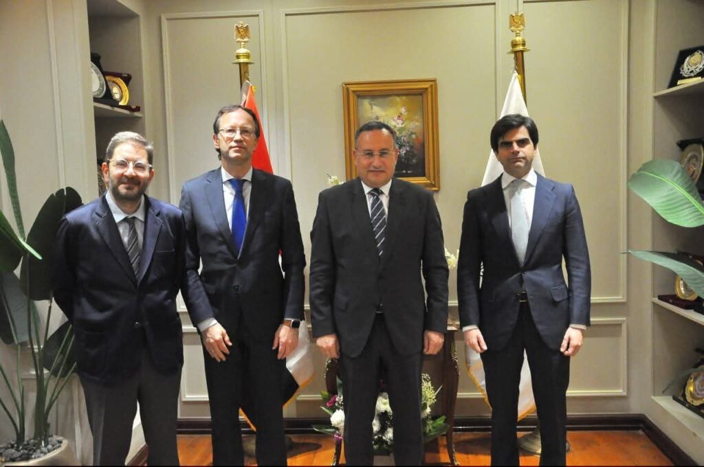 fb_img_17746062553307116077795891715041-1024x680 وزير التعليم العالي يبحث سبل تعزيز التعاون مع سفير مملكة إسبانيا ووفد جامعة IE الإسبانية