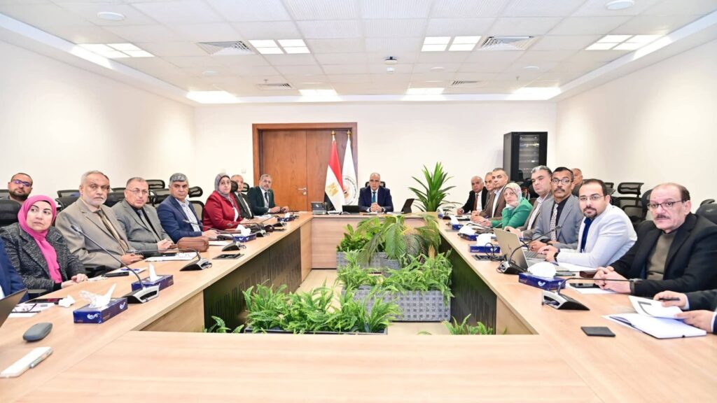 fb_img_17746851122407229740125177408645-1024x576 الدكتور سويلم يتابع حالة المنظومة المائية بزمام ترع الإسماعيلية والسويس وبورسعيد، والجاهزية لموسم أقصى الاحتياجات المائية المقبل