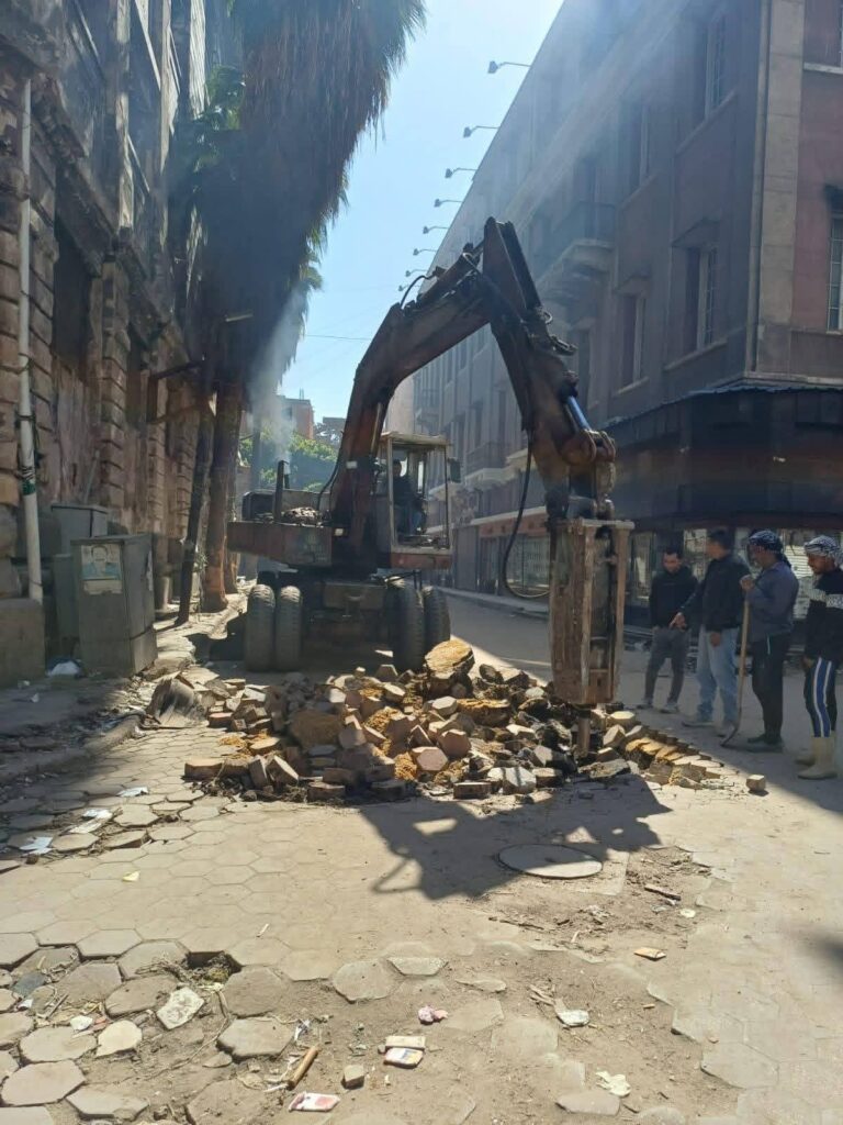 fb_img_17746898288379084466071837925667-768x1024 وزيرة التنمية المحلية والبيئة تعلن بدء تنفيذ أعمال المرافق بالمرحلة الثانية لتطوير منطقة العتبة بالقاهرة ضمن خطة الدولة للارتقاء بالأسواق الحضرية