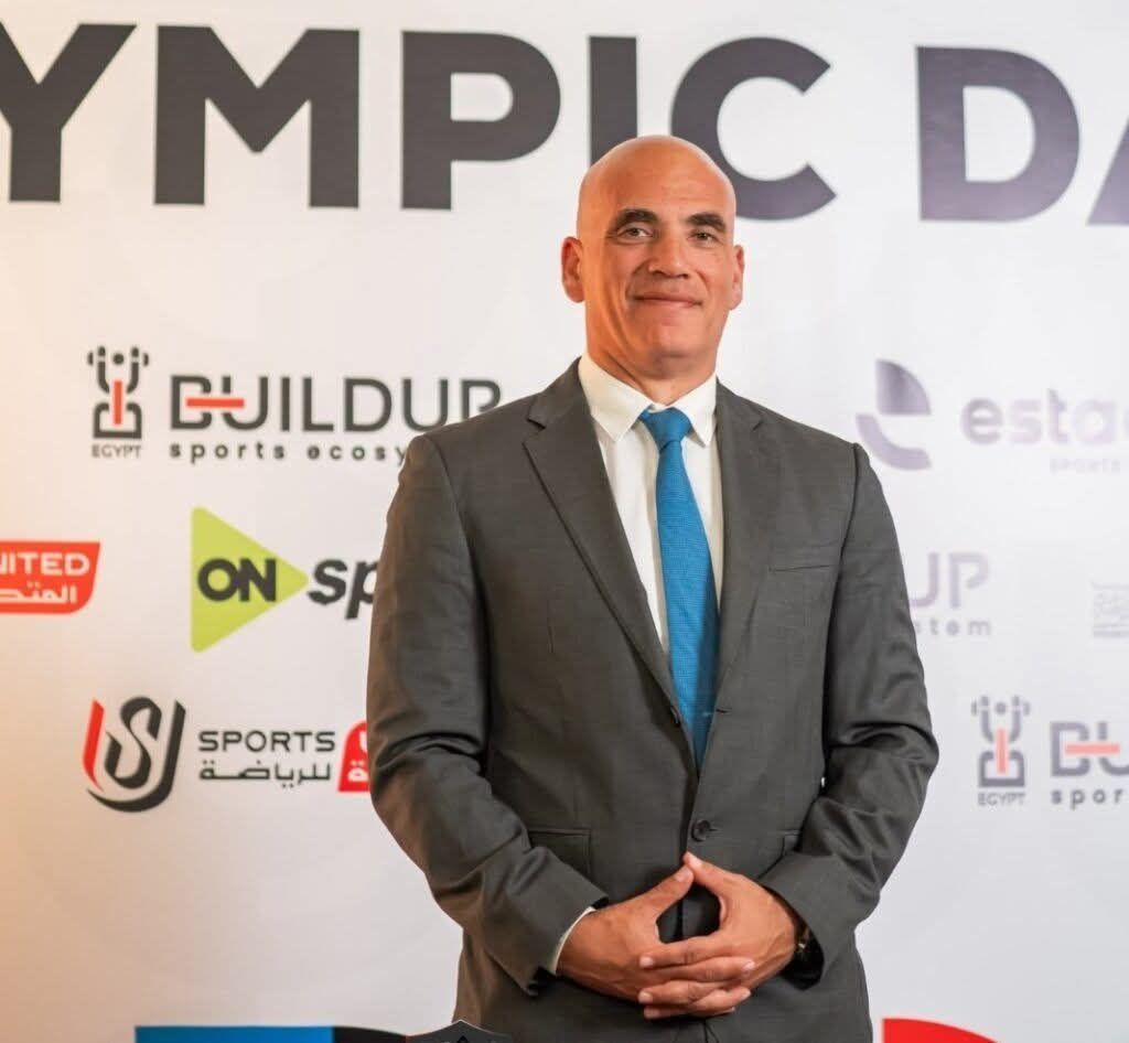 وزير الشباب والرياضة يهنئ شريف القماطي بفوزه برئاسة الاتحاد العربي للتجديف