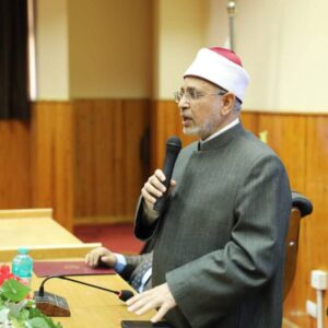 fb_img_17747772512088197081156103234279-300x300 رئيس جامعة الأزهر: قوة المؤسسات التعليمية تقاس بإنتاج المعرفة وأكرم عطاء للإنسان هو عطاء العلم