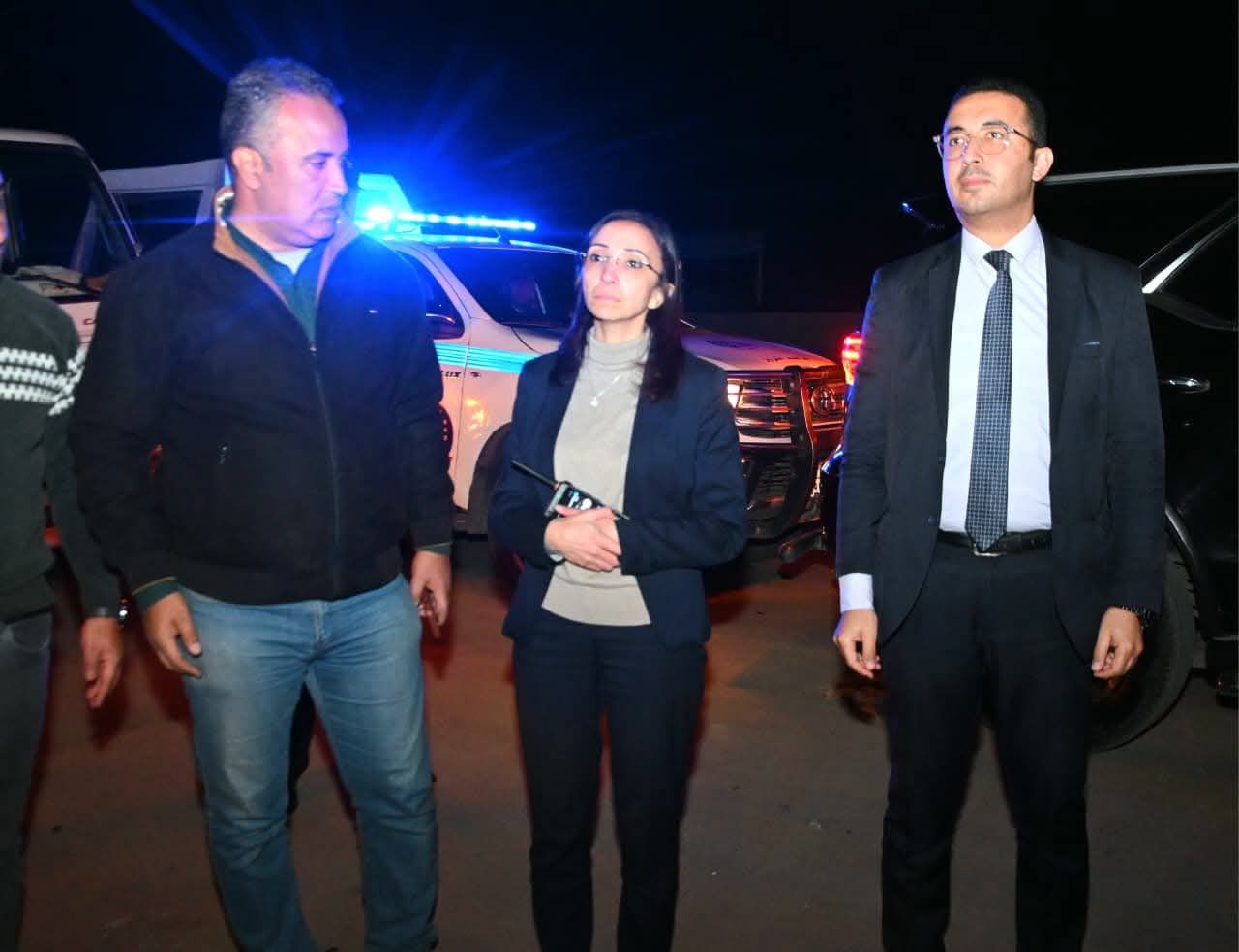 محافظ البحيرة تتابع على أرض الواقع الالتزام بمواعيد غلق المحال التجارية وترشيد الكهرباء على الطريق الزراعي وبمركزي أبو حمص وكفر الدوار