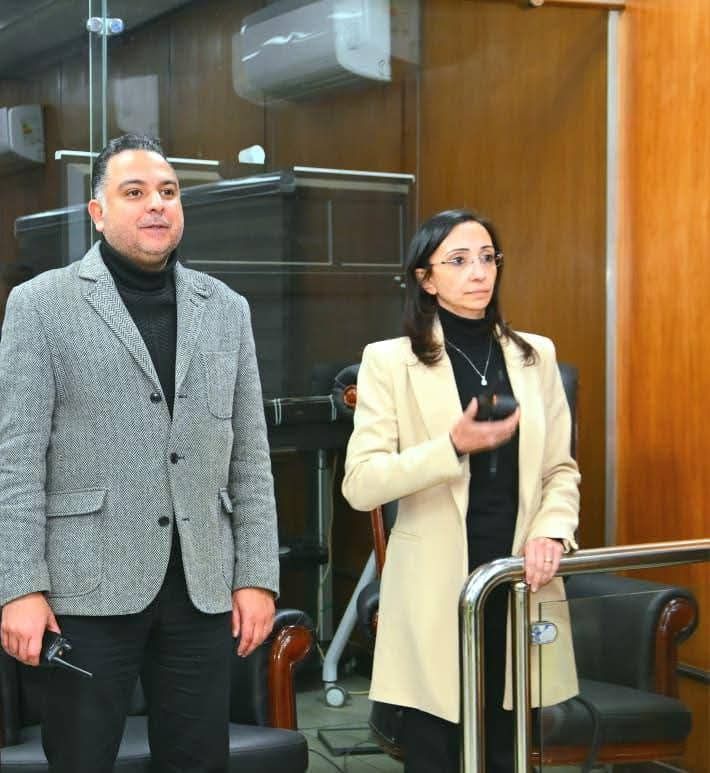 محافظ البحيرة تواصل المتابعة اللحظية من مركز السيطرة والتحكم للتأكد من الالتزام الكامل بمواعيد غلق المحال فى التاسعة مساء