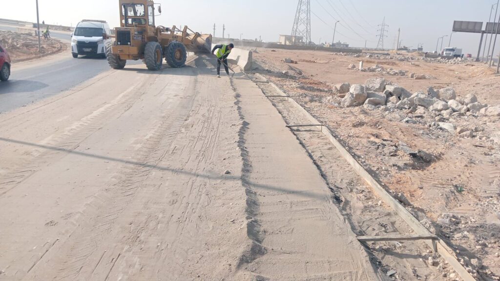img-20260304-wa00214208466377448412429-1024x576 لضمان سلامة المواطنين.. "جهاز 6 أكتوبر" يبدأ أعمال رفع الكفاءة والصيانة العاجلة للطريق الأوسطي