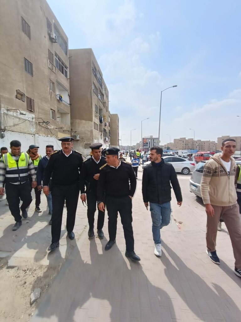 img-20260305-wa00306250319832394142457-768x1024 ضربة قوية للعشوائية".. جهاز 6 أكتوبر يُعيد غلق الوحدات "العائدة للمخالفة" بالحي العاشر