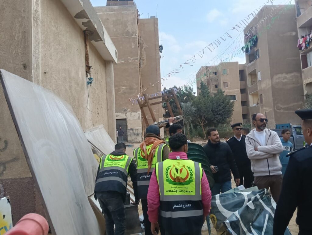 img-20260305-wa00318430711877747171313-1024x771 ضربة قوية للعشوائية".. جهاز 6 أكتوبر يُعيد غلق الوحدات "العائدة للمخالفة" بالحي العاشر