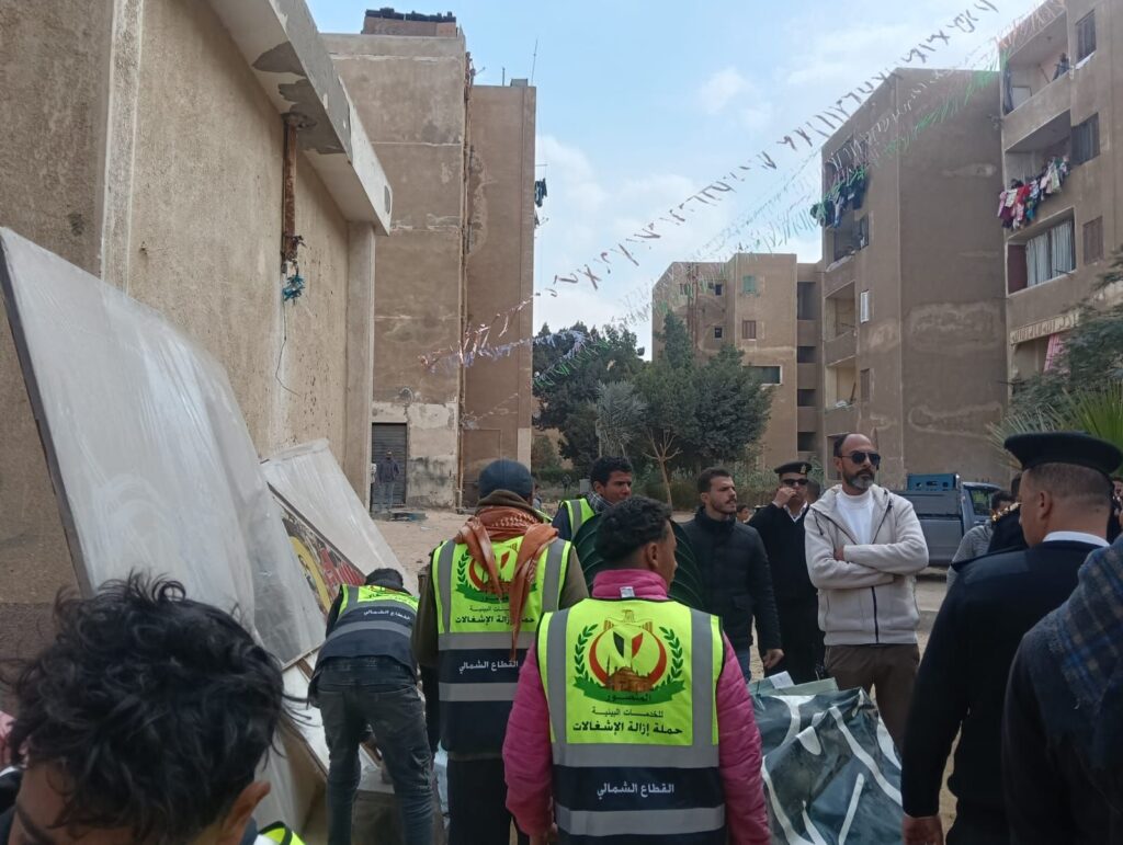 img-20260305-wa00328684433098648386227-1024x771 ضربة قوية للعشوائية".. جهاز 6 أكتوبر يُعيد غلق الوحدات "العائدة للمخالفة" بالحي العاشر