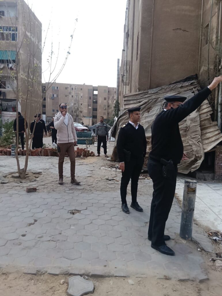 img-20260305-wa00337560076877887731525-771x1024 ضربة قوية للعشوائية".. جهاز 6 أكتوبر يُعيد غلق الوحدات "العائدة للمخالفة" بالحي العاشر