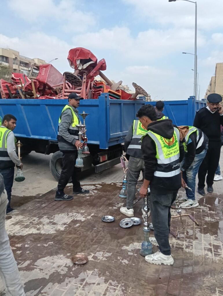 img-20260305-wa00353061964239290689891-771x1024 ضربة قوية للعشوائية".. جهاز 6 أكتوبر يُعيد غلق الوحدات "العائدة للمخالفة" بالحي العاشر