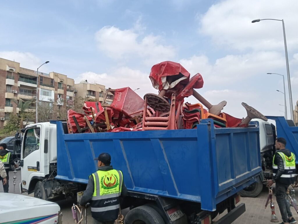 img-20260305-wa00361377420178530183657-1024x771 ضربة قوية للعشوائية".. جهاز 6 أكتوبر يُعيد غلق الوحدات "العائدة للمخالفة" بالحي العاشر