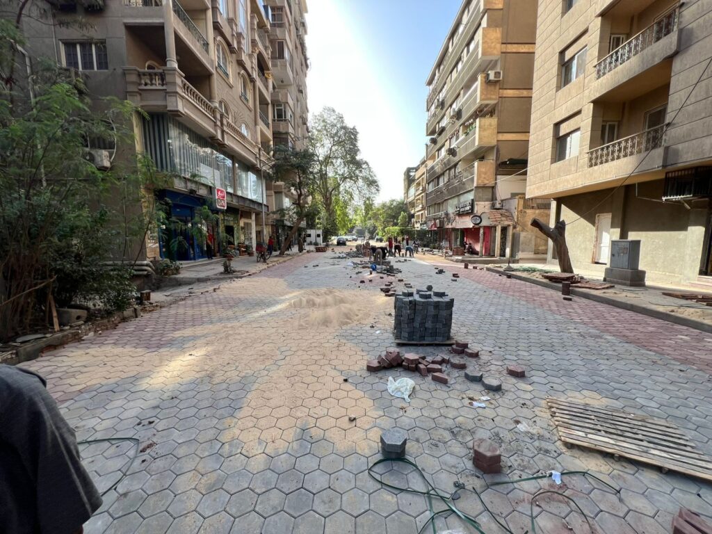 img-20260307-wa0007503534973992656585-1024x768 محافظ الجيزة: تطوير ورصف 17 شارعًا بحي العجوزة ضمن الخطة الاستثمارية
