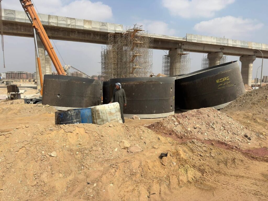 img-20260307-wa00184435665653415635272-1024x768 رئيس جهاز حدائق أكتوبر يتفقد عدداً من مشروعات الطرق بالمدينة