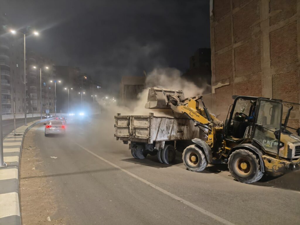 img-20260308-wa00068375267400328977030-1024x768 جولة مسائية لمحافظ الجيزة لمتابعة حالة النظافة