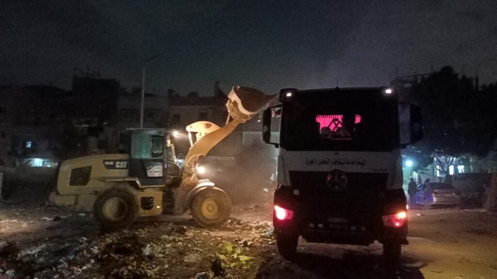 img-20260309-wa00348592272515723295240-1024x576 محافظة الجيزة ترفع ٢٢٠٠ طن مخلفات من عدة قطاعات بحي الهرم وجنوب الجيزة خلال ٨٣ نقلة ضمن حملات مكثفة للنظافة