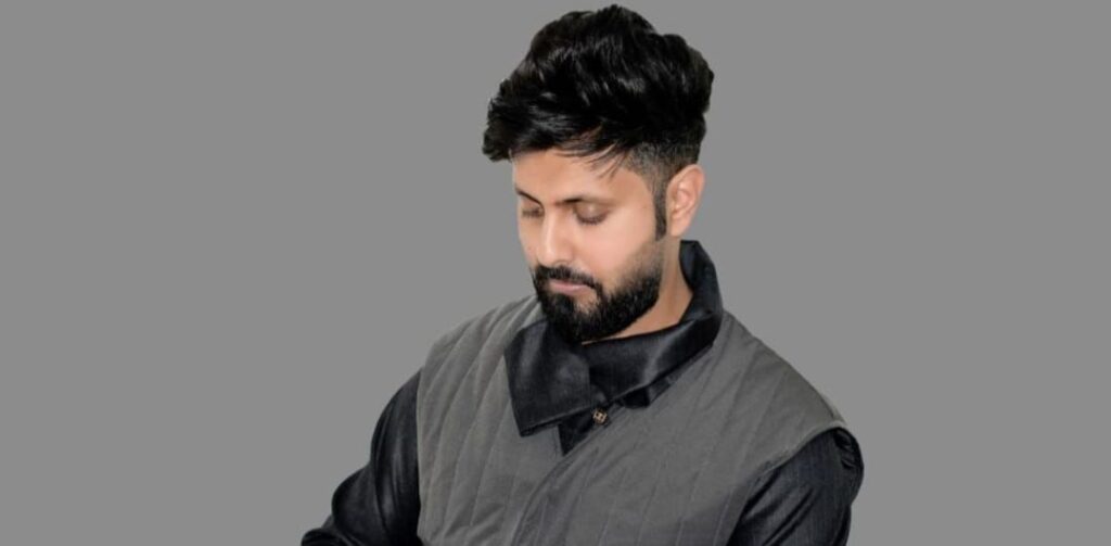 img-20260313-wa00235679911409442035101-1024x503 نواف العازب.. المصمم الذي يجعل المرأة تشعر بالأناقة