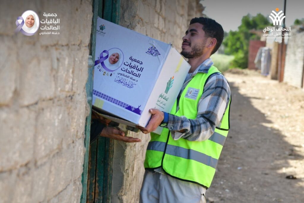 img-20260319-wa00604455273162323496910-1024x682 فرق عمل ومتطوعو الباقيات الصالحات يجوبون قرى الفيوم لتوزيع كراتين المواد الغذائية على الأسر الأولى بالرعاية