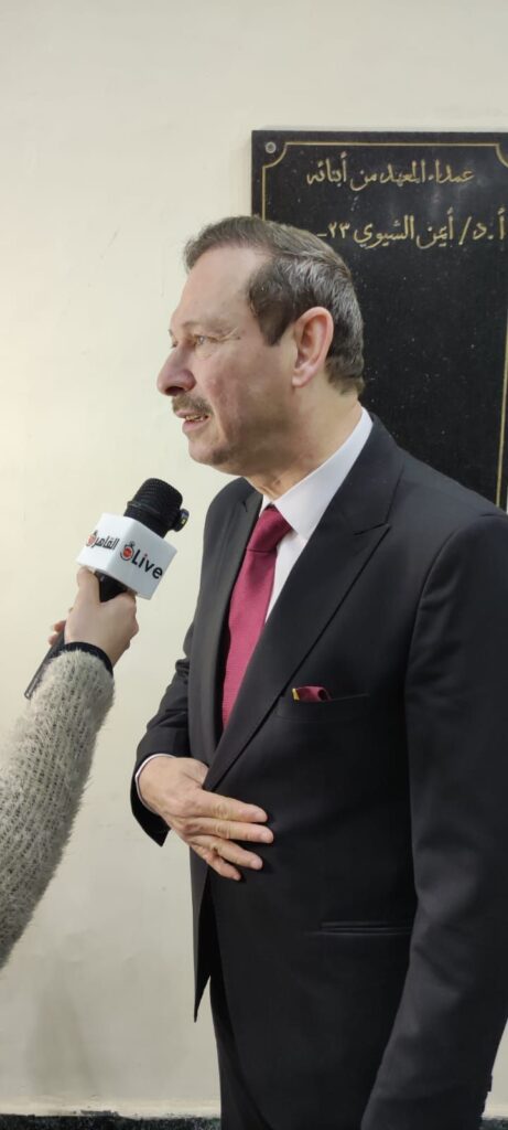 img-20260328-wa00188771609282267089927-461x1024 بالصور.. تكريم «أيمن الشيوي ومصطفى غريب» في افتتاح مهرجان المسرح العالمي الـ 41