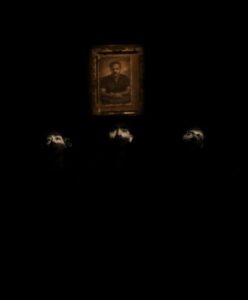 img-20260329-wa00181350378037915553004-248x300 بالصور.. «الكمامة» في مهرجان المسرح العالم تتحول من أداة وقاية الى عقاب نفسي