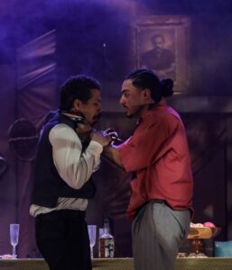 img-20260329-wa00255995556806990110463-257x300 بالصور.. «الكمامة» في مهرجان المسرح العالم تتحول من أداة وقاية الى عقاب نفسي