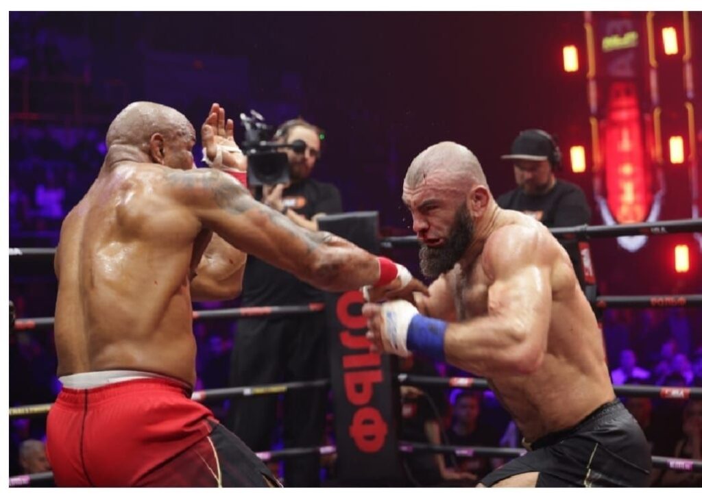 img-20260330-wa00582786682572396282250-1024x730 فاغابوف يهزم روميرو ويتوج بطلاً في بطولة الملاكمة بدون قفازات التابعة للاتحاد الدولي للملاكمة