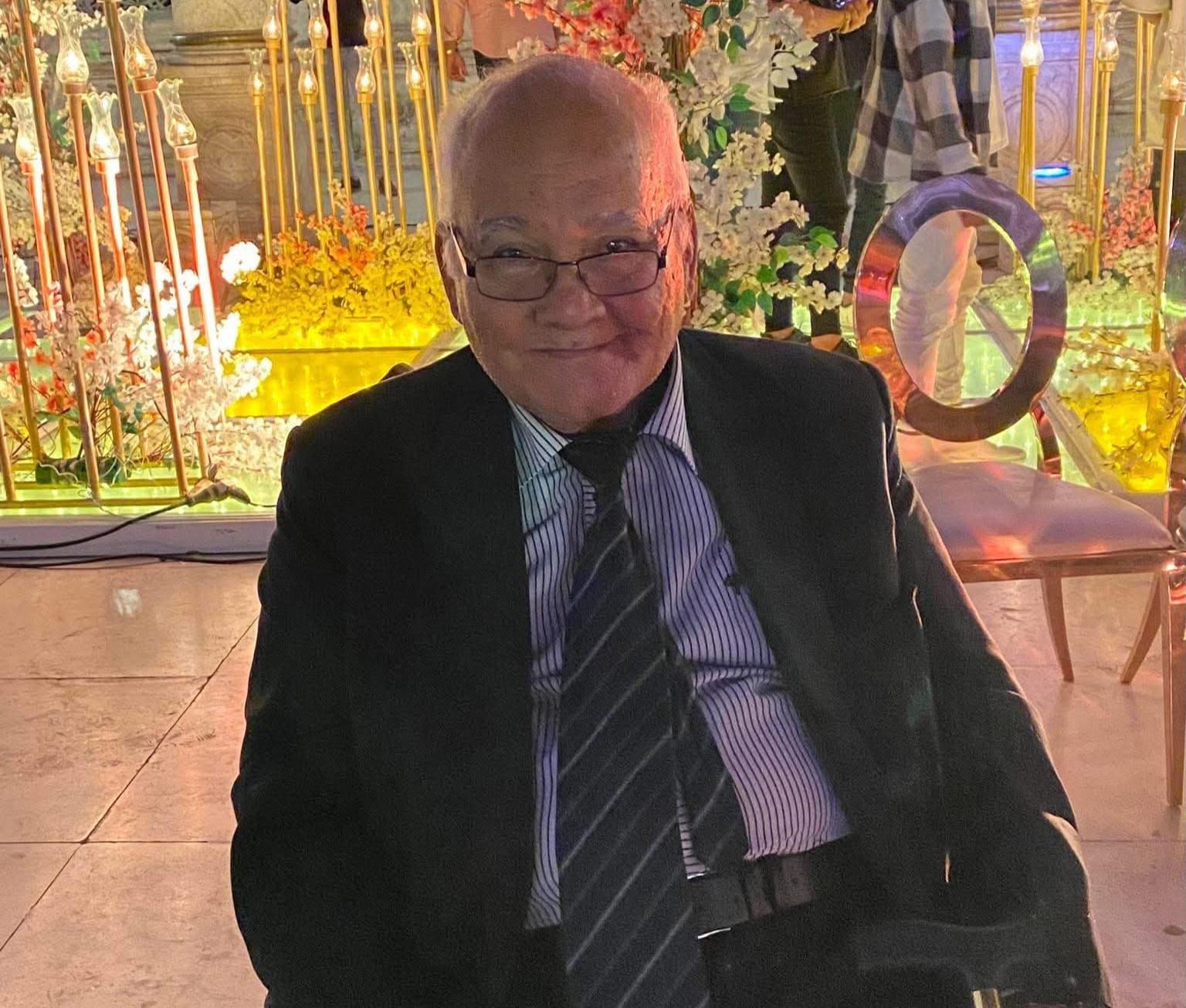 محمد زكريا ومروة حسن يعزون الإعلامي وليد عيسي في وفاة جده المستشار يوسف عبدالمنعم ناصف