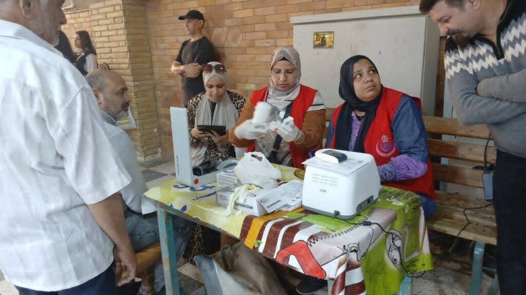 10010187528859174604188153189-1024x576 في إطار الاحتفالات بعيد القيامة المجيد بالسويس ، فريق المبادرات الرئاسية يواصل العمل و يقوم بفحص المترددين "بكنيسة الأنبا أنطونيوس"