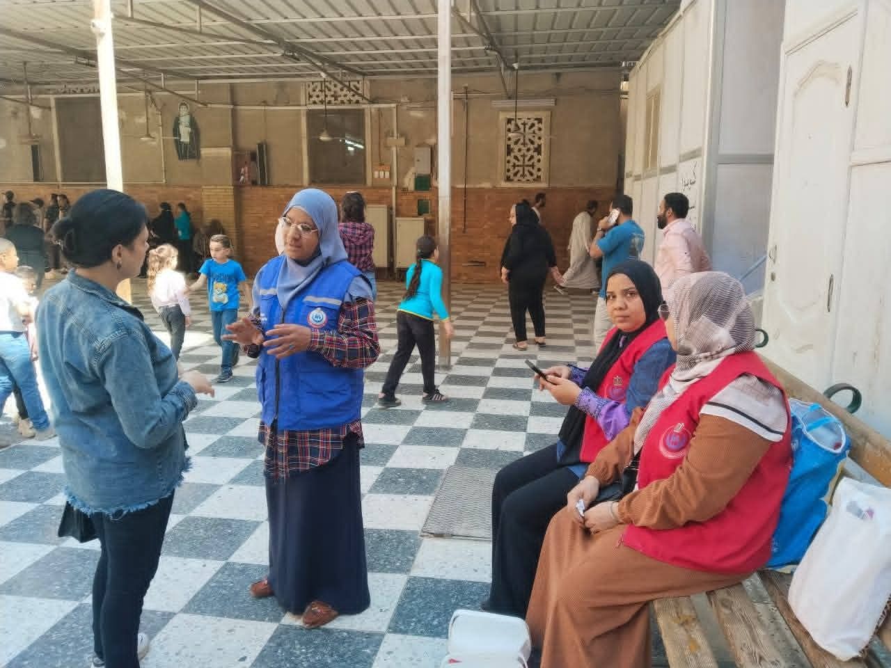 في إطار الاحتفالات بعيد القيامة المجيد بالسويس ، فريق المبادرات الرئاسية يواصل العمل و يقوم بفحص المترددين “بكنيسة الأنبا أنطونيوس”