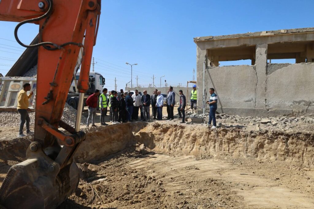 10010237526980072934746472148-1024x682 في إطار حرص القيادة التنفيذية على حماية المواطنين وتعزيز منظومة السلامة العامة، وتنفيذاً لتوجيهات معالي اللواءأ ح / هاني رشاد، محافظ السويس، فقد تم اتخاذ خطوة جادة وغير مسبوقة نحو التعامل الحضاري والآمن مع ظاهرة الكلاب الضالة.