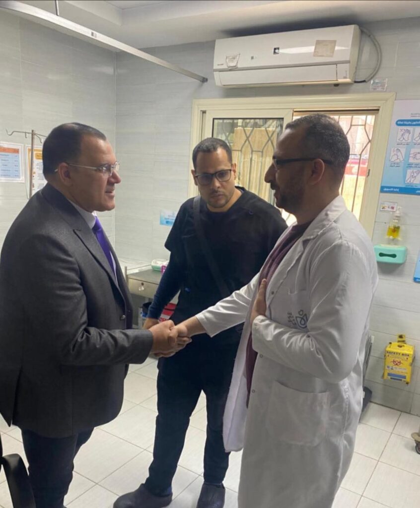 10010252546369263038349617715-846x1024