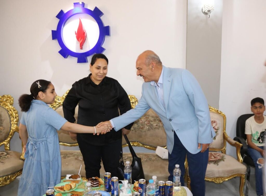 10010261115316768616636033362-1024x753 محافظ السويس يهنئ العاملين من الإخوة الأقباط بعيد القيامة المجيد وشم النسيم بشاليهات بورتوفيق