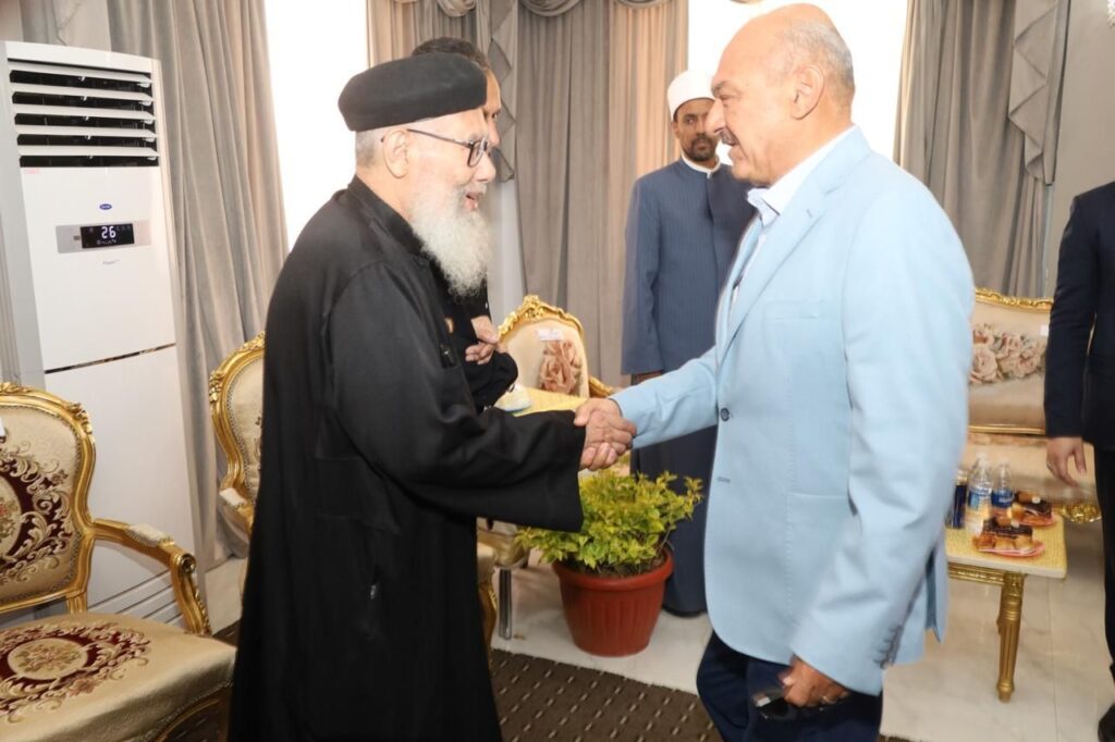 10010261122480559374571837510-1024x682 محافظ السويس يهنئ العاملين من الإخوة الأقباط بعيد القيامة المجيد وشم النسيم بشاليهات بورتوفيق