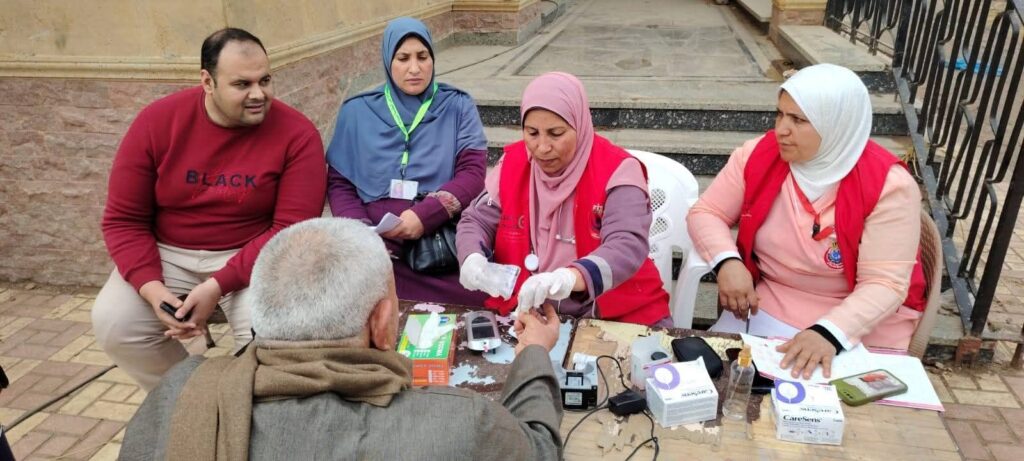 fb_img_17752239124673803579517676040337-1024x461 قوافل سكانية متكاملة تُقدِّم خدمات طبية لـ  732 مواطنًا بالإضافة لخدمات بيطرية بمركزي الرحمانية والمحمودية