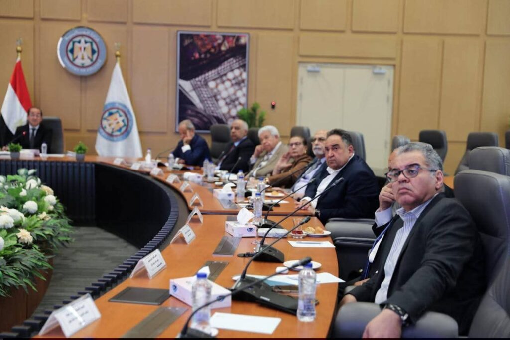 fb_img_17753041603763274214436572589918-1024x682 وزير المالية.. في حوار مفتوح مع عدد من المفكرين وخبراء الاقتصاد