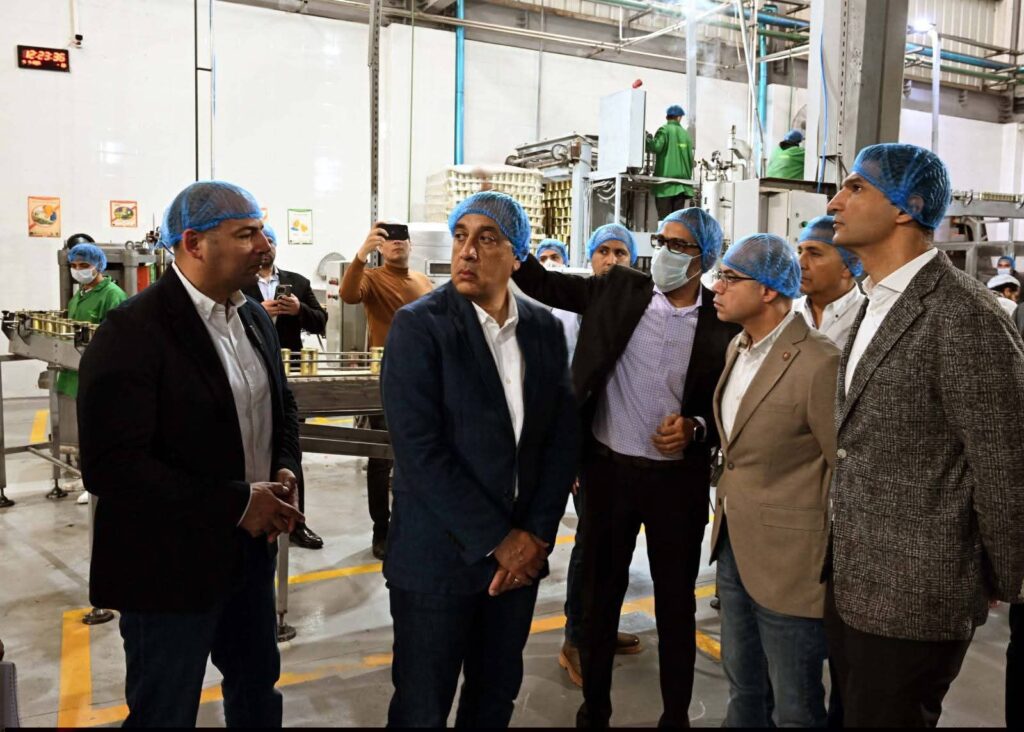 fb_img_17753044016211456544479384134784-1024x732 رئيس الوزراء يتفقد مصنع "فيردي فودز" للصناعات الغذائية