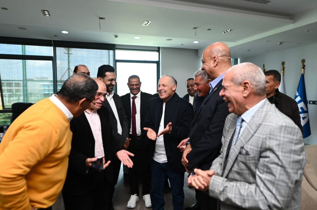 fb_img_17755896192687820251579188851016-1024x681 المهندس هاني أبو ريدة يستقبل مجموعة من أندية الجمعية العمومية