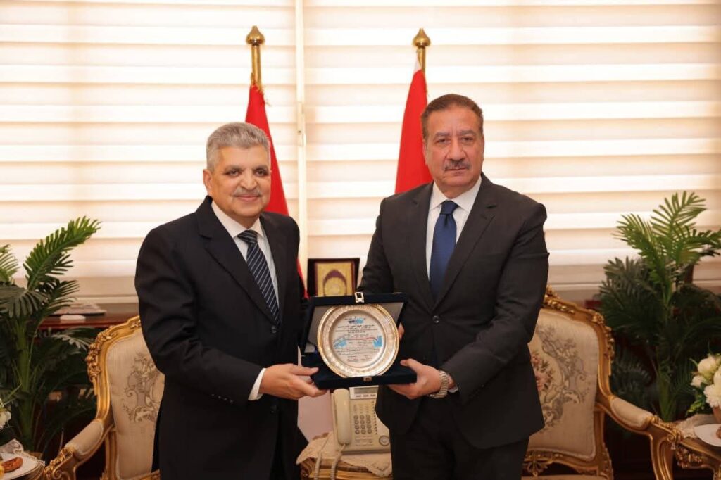 fb_img_17756550904002432792960817797530-1024x682 ● الفريق أسامة ربيع يبحث سبل التعاون مع محافظ بورسعيد في عدد من المشروعات التنموية والخدمية