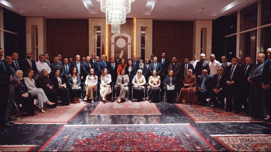 fb_img_17757276918714260970367518077214-1024x576 وزير الخارجية يلتقي أبناء الجالية المصرية في الكويت