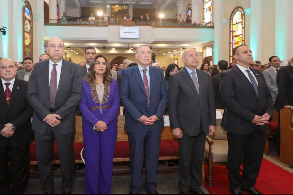 fb_img_17759145839187563673571172016132-1024x682 وزيرة التنمية المحلية والبيئة تشارك في احتفالية الطائفة الإنجيلية بعيد القيامة المجيد