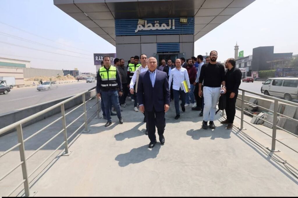 fb_img_17759147198257053496171556878056-1024x682 وزير النقل يجري جولة تفقدية هامة لمتابعة جاهزية المرحلة الثانية لمشروع الأتوبيس الترددي السريع BRT خلال الفترة القادمة لخدمة جمهور المواطنين