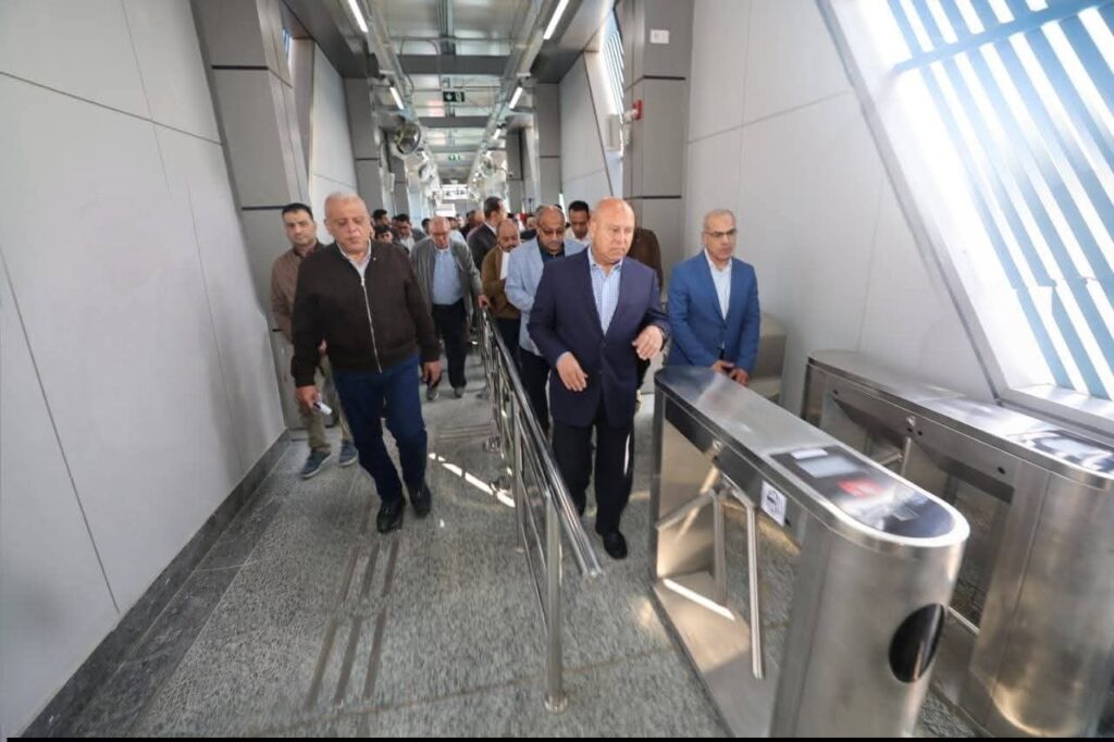 fb_img_17759147222512338710967269803096-1024x682 وزير النقل يجري جولة تفقدية هامة لمتابعة جاهزية المرحلة الثانية لمشروع الأتوبيس الترددي السريع BRT خلال الفترة القادمة لخدمة جمهور المواطنين