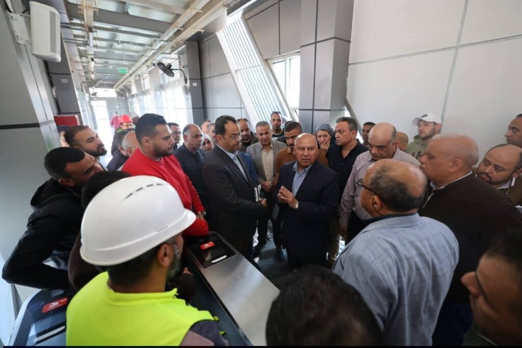 fb_img_17759147240783740805867715405405-1024x682 وزير النقل يجري جولة تفقدية هامة لمتابعة جاهزية المرحلة الثانية لمشروع الأتوبيس الترددي السريع BRT خلال الفترة القادمة لخدمة جمهور المواطنين