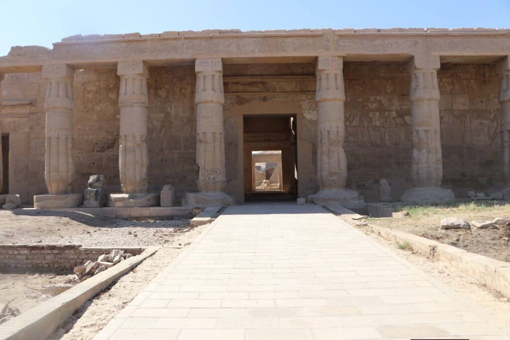 fb_img_17759149450805343709974831991779-1024x682 بدء مشروعات ترميم وتطوير معابد الأقصر والكرنك بالبر الشرقي وحتشبسوت وستي الأول بالبر الغربي في الأقصر