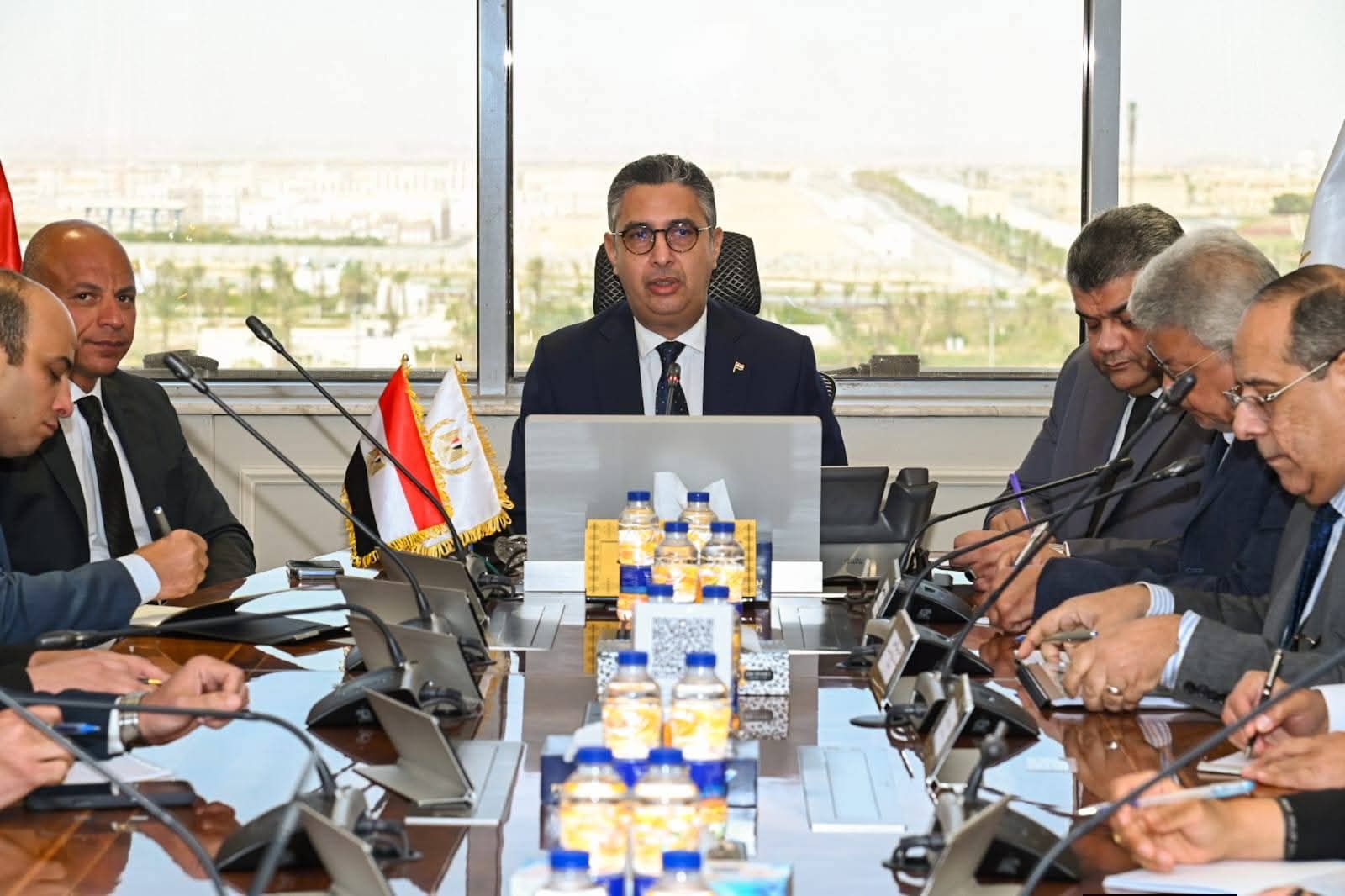 الدكتور شريف فاروق وزير التموين والتجارة الداخلية يترأس أول اجتماع للجنة العليا للمشروع القومي (كاري أون)