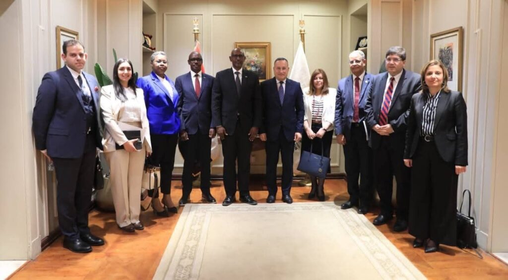 fb_img_17762454839812873727650405597851-1024x565 وزير التعليم العالي يستقبل نظيره الرواندي وسفير رواندا لبحث تعزيز الشراكة الأكاديمية والبحثية بين البلدين