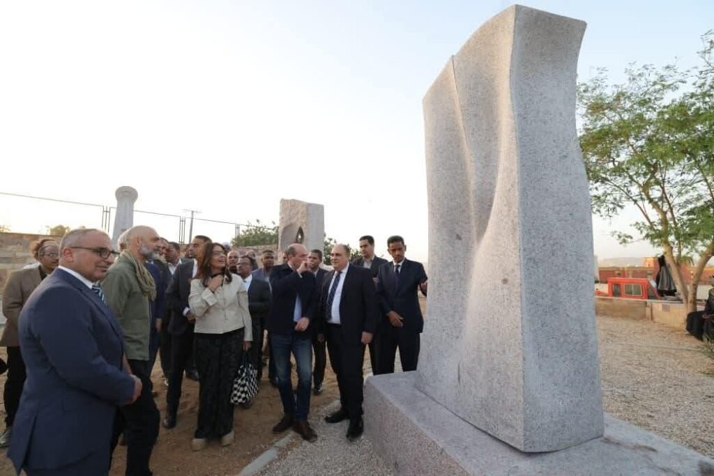 fb_img_17762458471647432854087746730170-1024x683 وزيرة الثقافة توافق على تجديد عرض 3 أعمال فنية من "سمبوزيوم أسوان"بميادين السويس