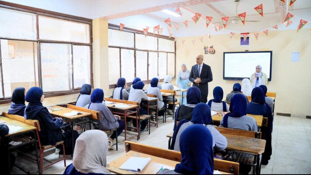 fb_img_17762472958068095669977238333926-1024x576 وزير التربية والتعليم يتفقد عددًا من المدارس بإداراتي الحوامدية والبدرشين بالجيزة لمتابعة انتظام العملية التعليمية وتعزيز الانضباط داخل الفصول