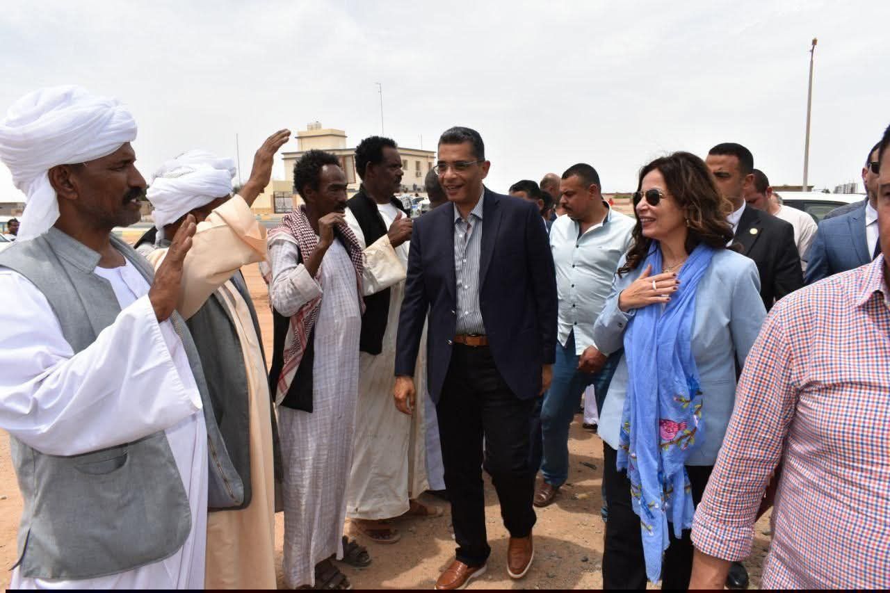 من شلاتين إلى الأكاديمية المصرية للفنون بروما..وزيرة الثقافة تلتقي ممثلي قبائل شلاتين وتعلن اختيار الفرق المتميزة لتقديم الفلكلور الخاص بالمنطقة عالميًا